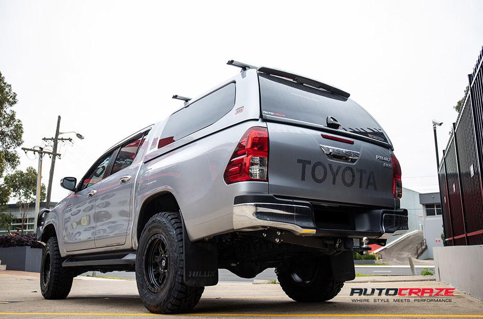 TOYOTA HILUX N80 4WD JM2 MATTE BLACK